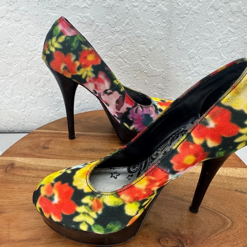 Trash‎ Platform Heels Womens Size 6.5 Floral Print Stiletto Pumps Multi Color